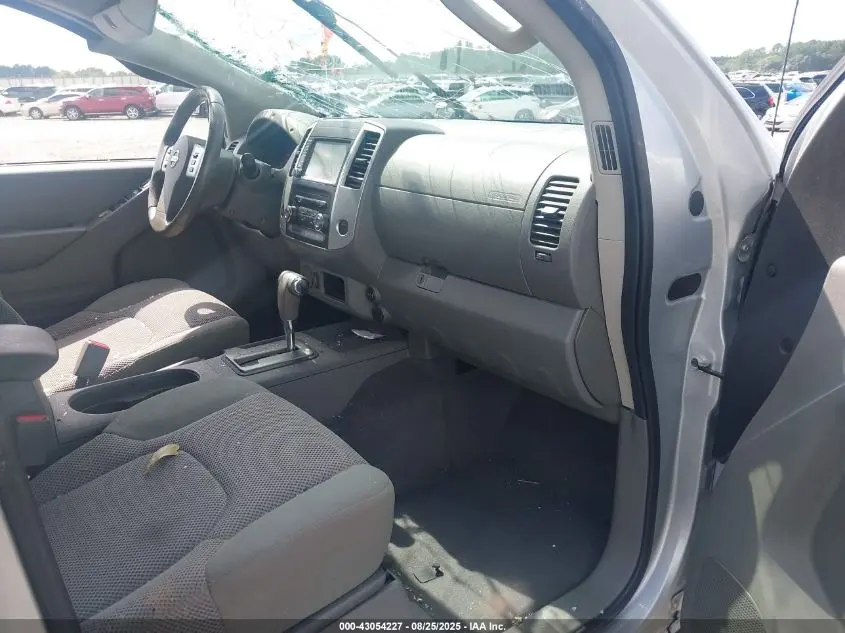 2019 NISSAN FRONTIER SV