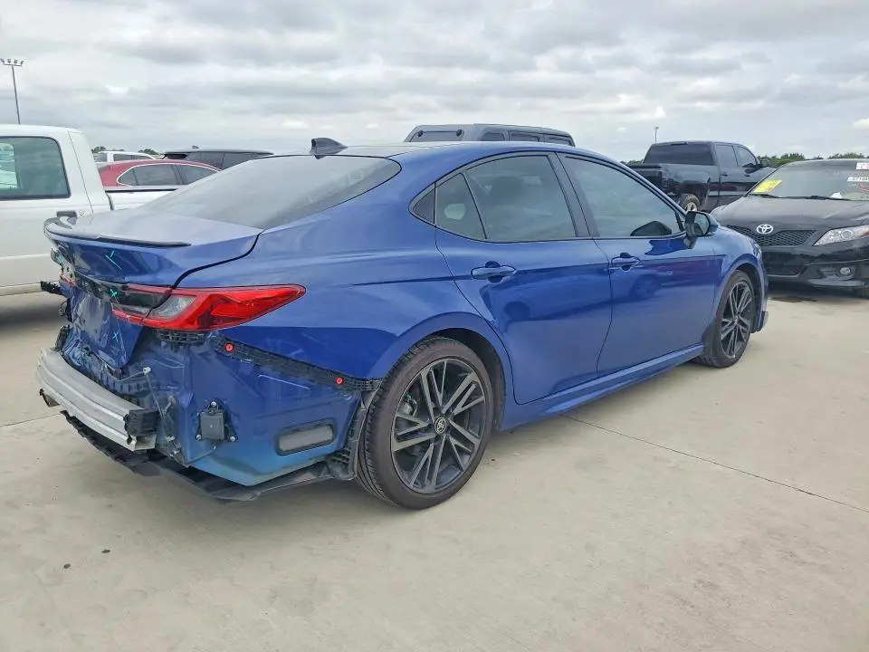 2025 TOYOTA CAMRY XSE  