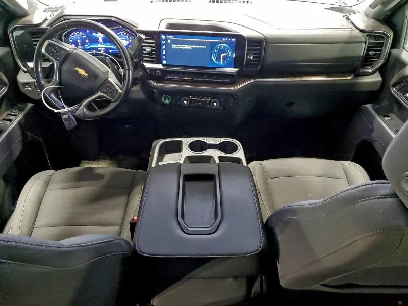 2022 CHEVROLET SILVERADO K1500 LT  