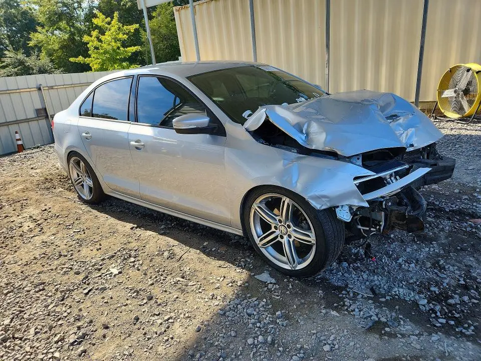 2014 VOLKSWAGEN JETTA SE  