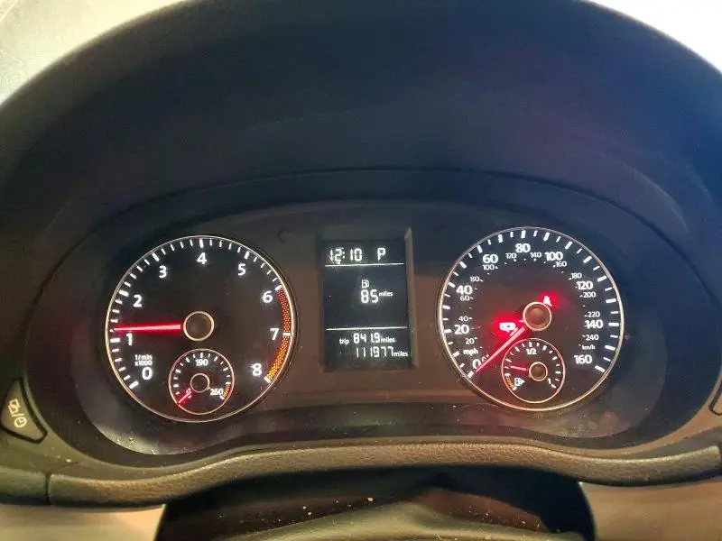 2015 VOLKSWAGEN PASSAT S  