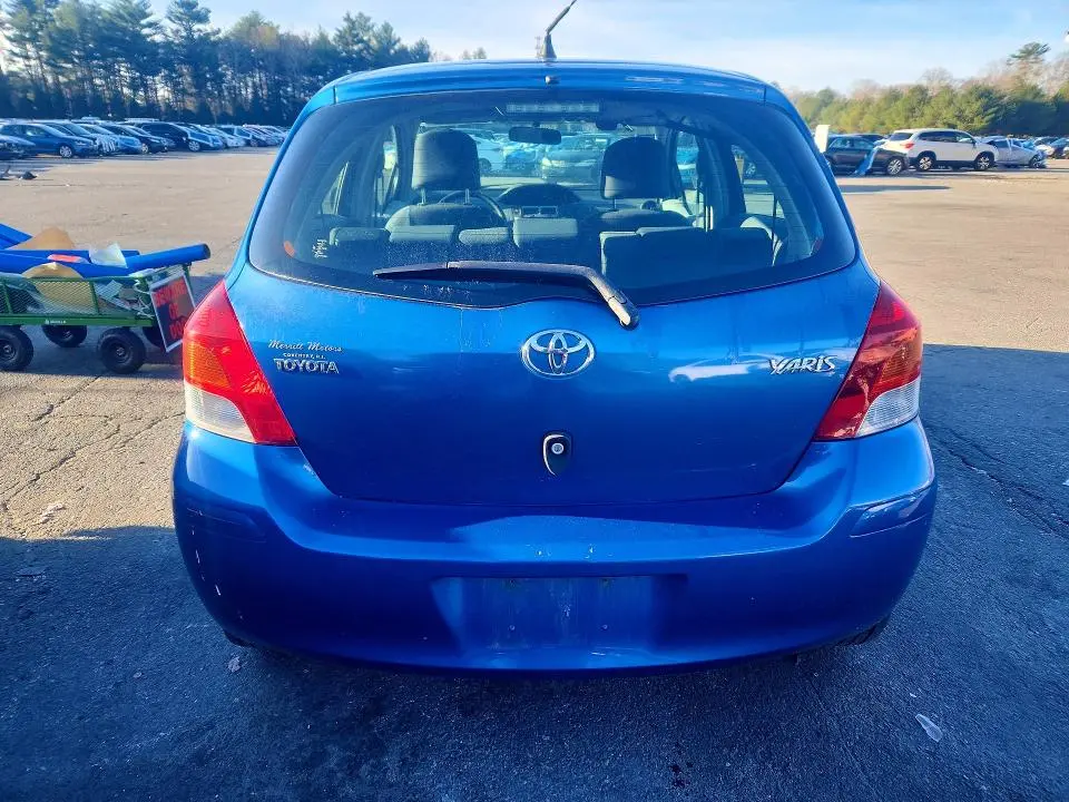 2010 TOYOTA YARIS BASE  