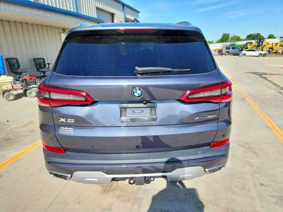 2020 BMW X5   
