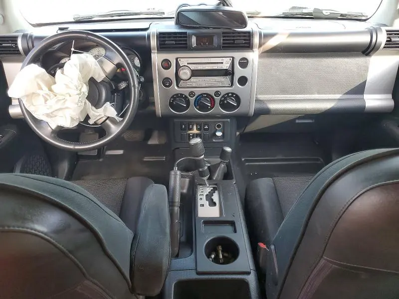2010 TOYOTA FJ CRUISER BASE  