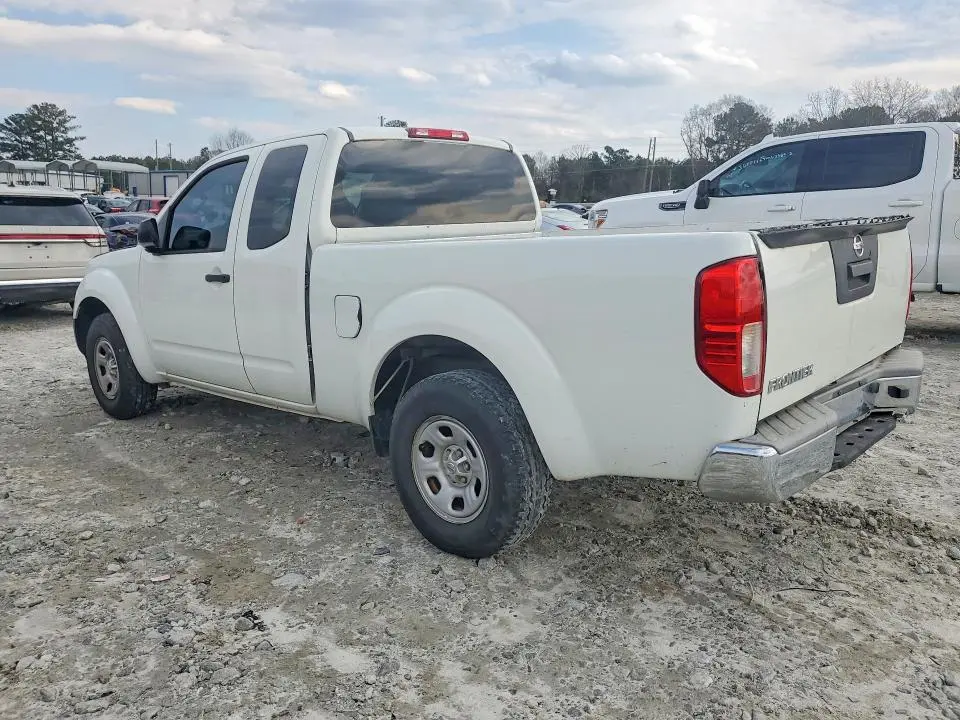 2013 NISSAN FRONTIER S  