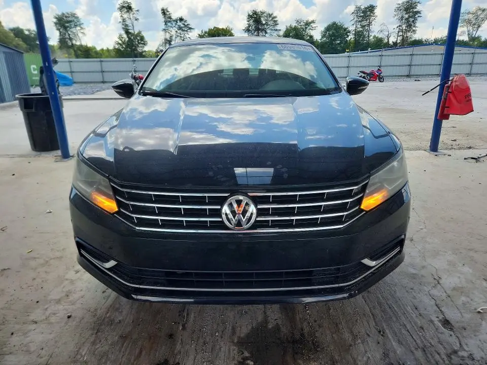 2018 VOLKSWAGEN PASSAT S  