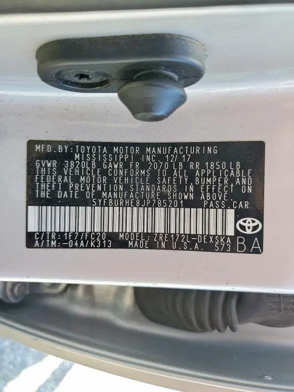 2018 TOYOTA COROLLA SE  