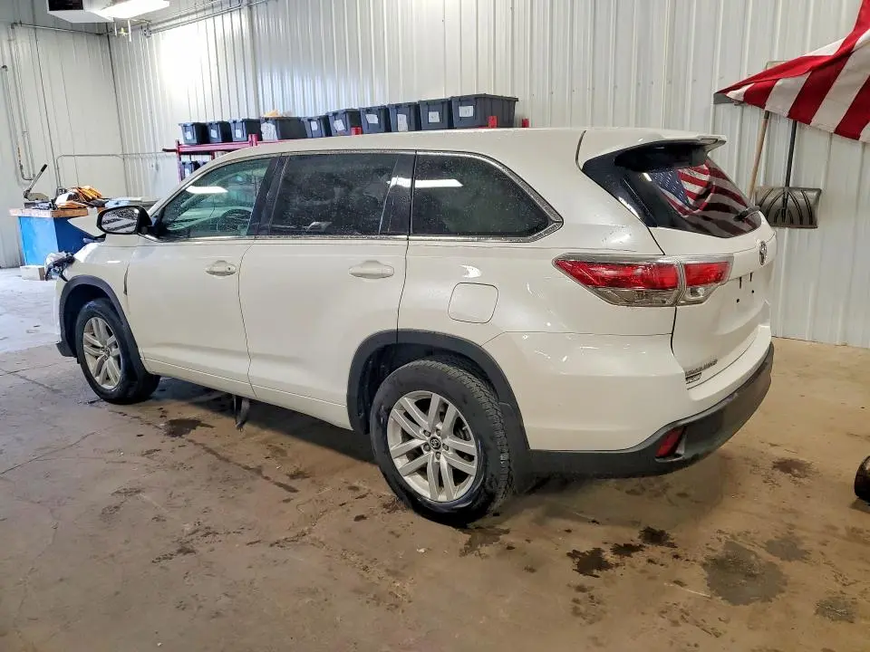 2016 TOYOTA HIGHLANDER LE  
