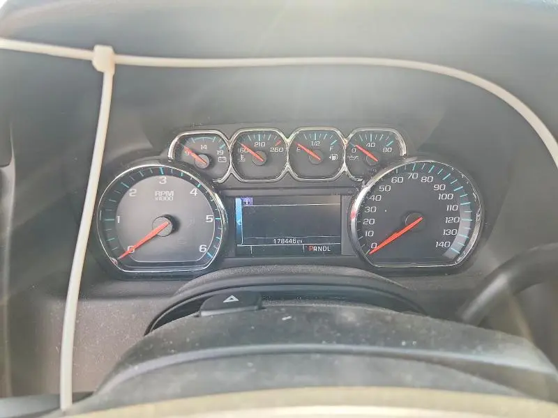 2017 CHEVROLET SUBURBAN K1500 LS  