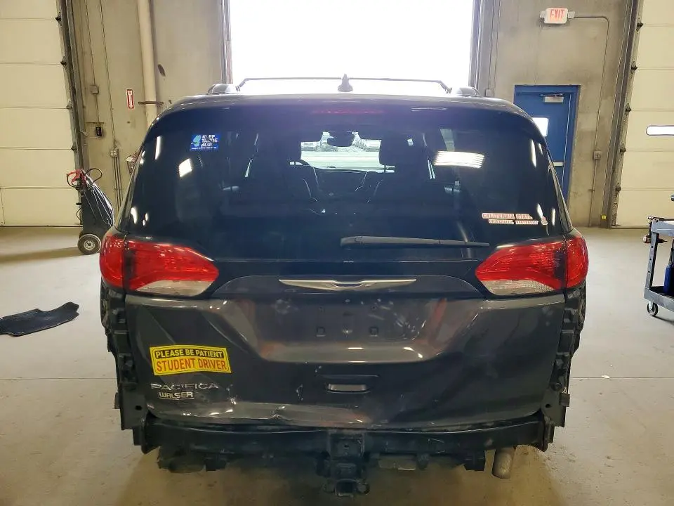 2017 CHRYSLER PACIFICA TOURING L PLUS  