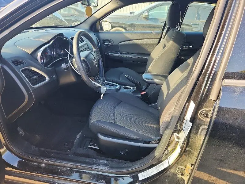 2013 DODGE AVENGER SE  