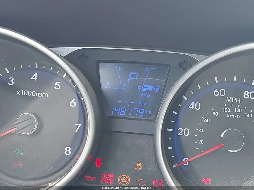 2015 HYUNDAI TUCSON SE