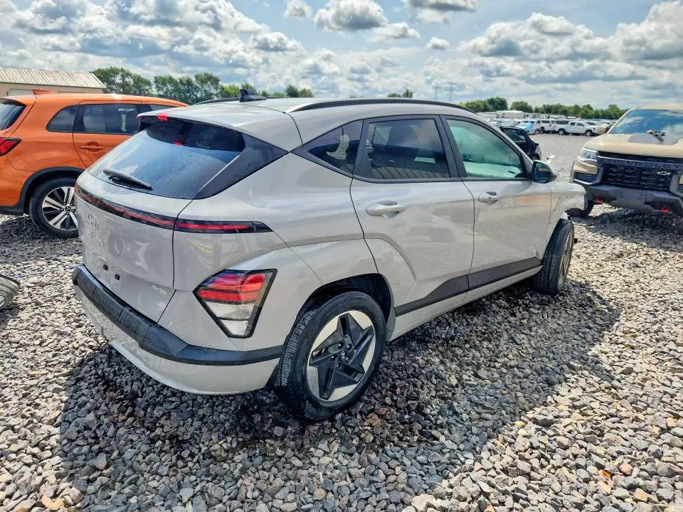 2024 HYUNDAI KONA SEL  