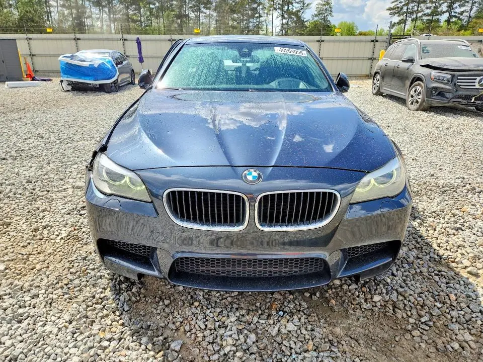 2013 BMW M5   
