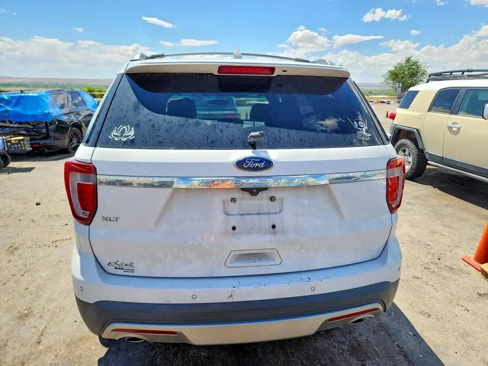 2017 FORD EXPLORER XLT  