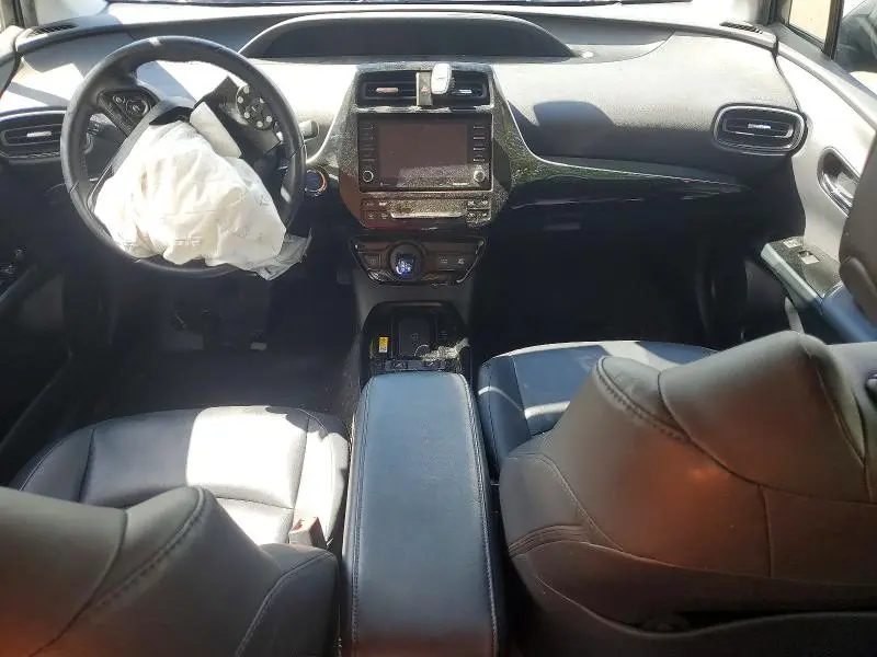 2021 TOYOTA PRIUS XLE  