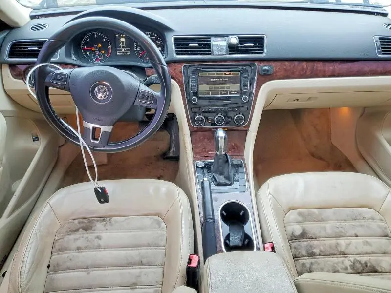 2013 VOLKSWAGEN PASSAT SEL  