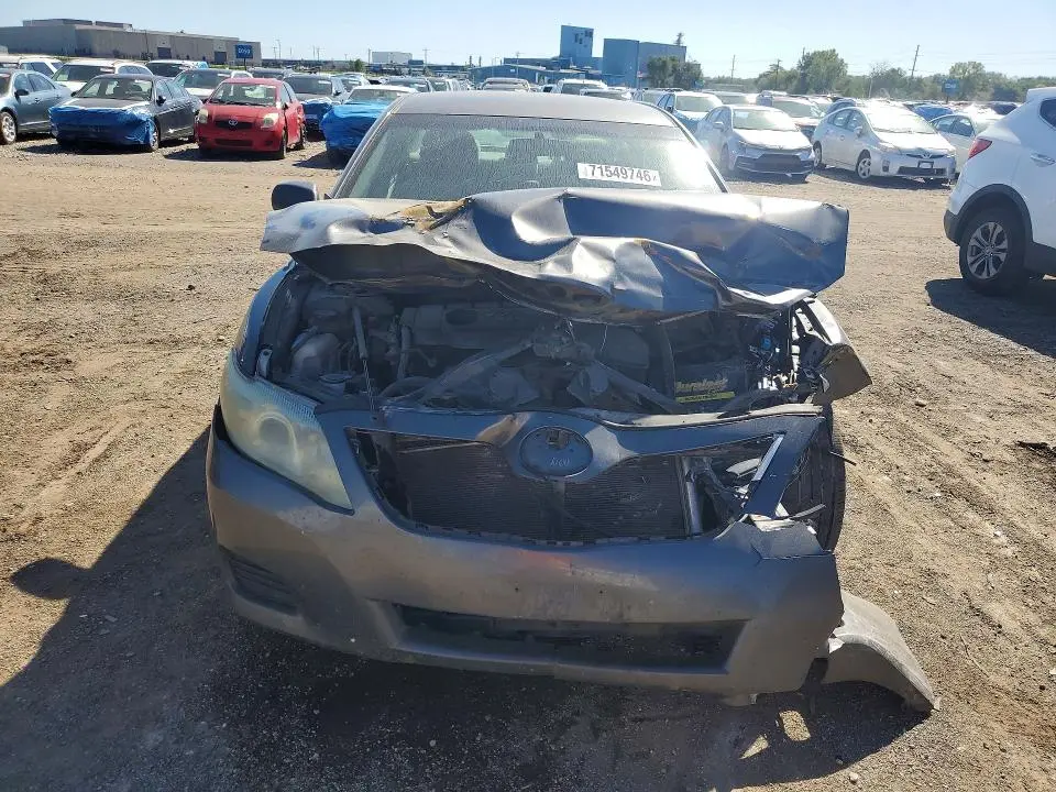 2011 TOYOTA CAMRY LE  