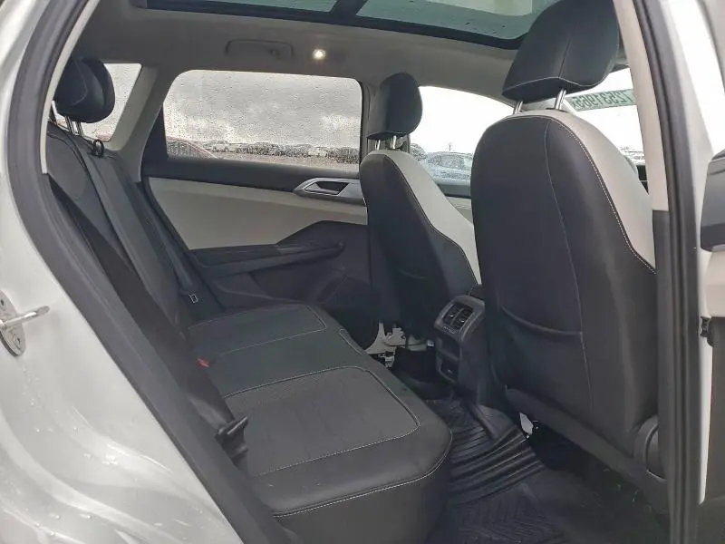 2025 VOLKSWAGEN TAOS SE  