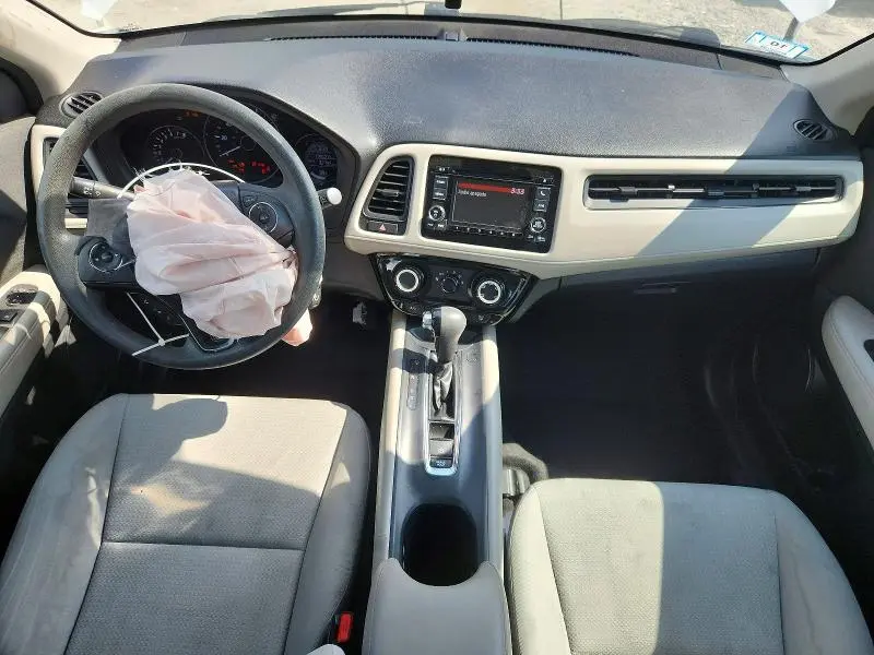 2022 HONDA HR-V LX  