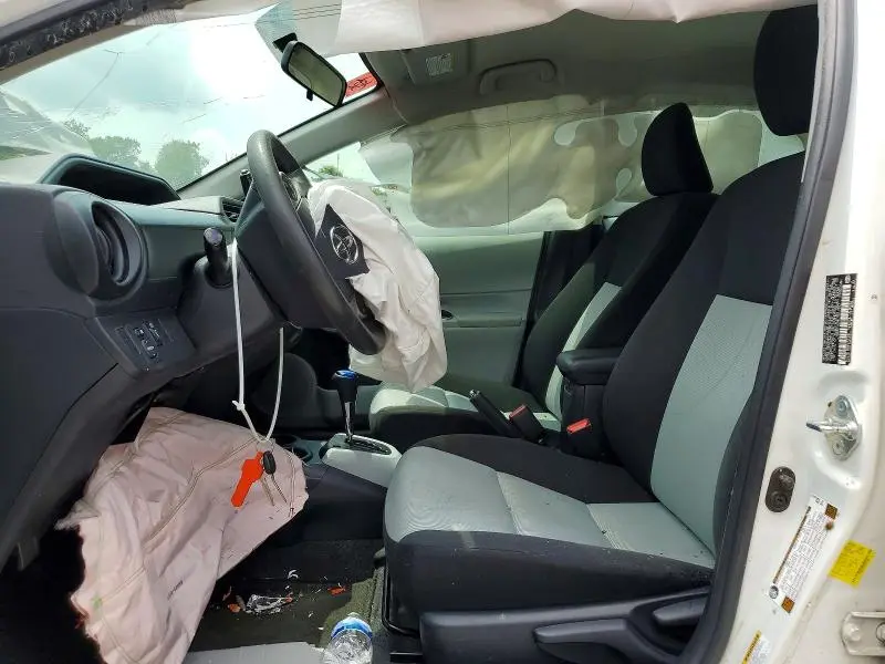 2014 TOYOTA PRIUS C TWO  