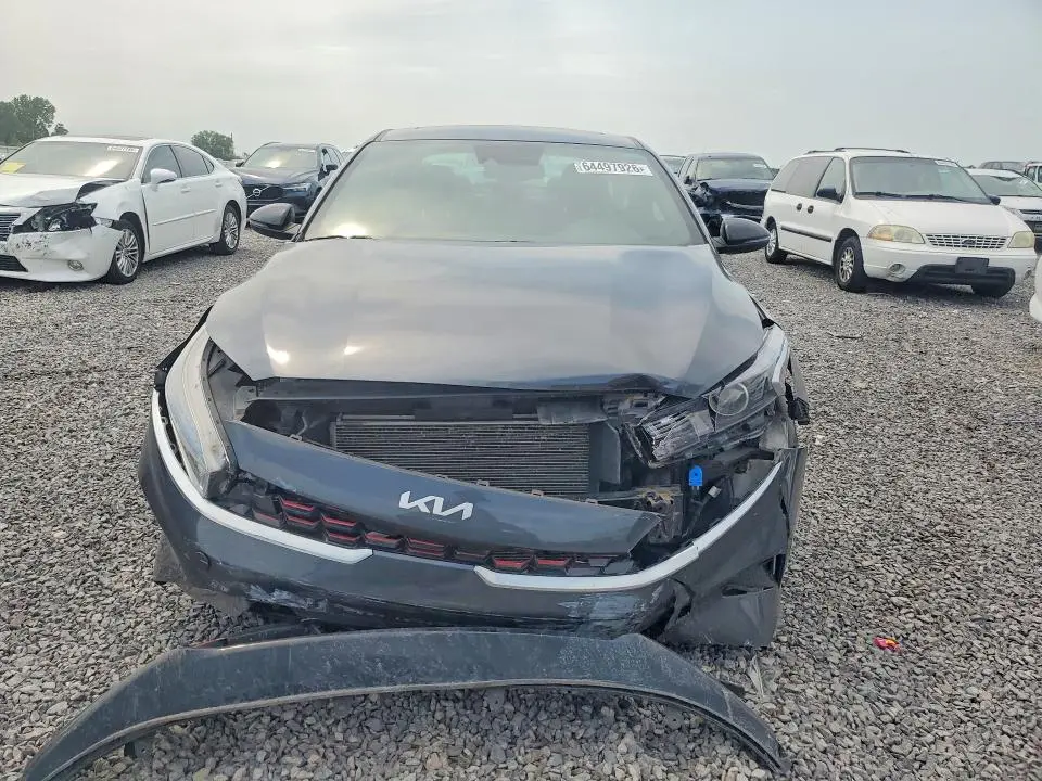 2024 KIA FORTE GT LINE  
