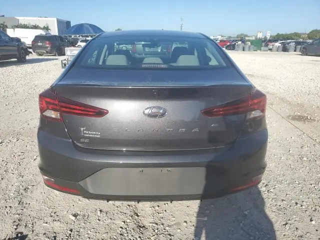 2020 HYUNDAI ELANTRA SE  