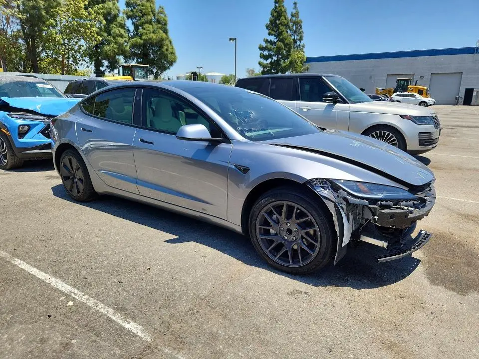 2025 TESLA MODEL 3   