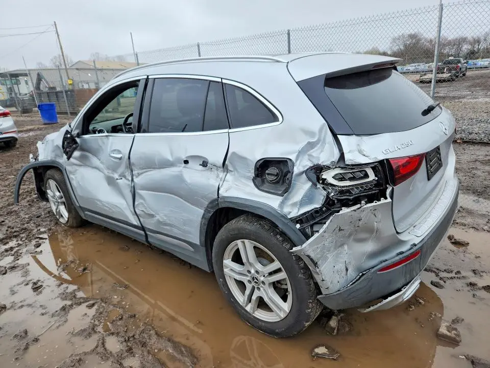 2021 MERCEDES-BENZ GLA 250 4MATIC  