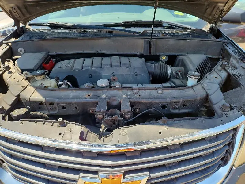 2014 CHEVROLET TRAVERSE LS  