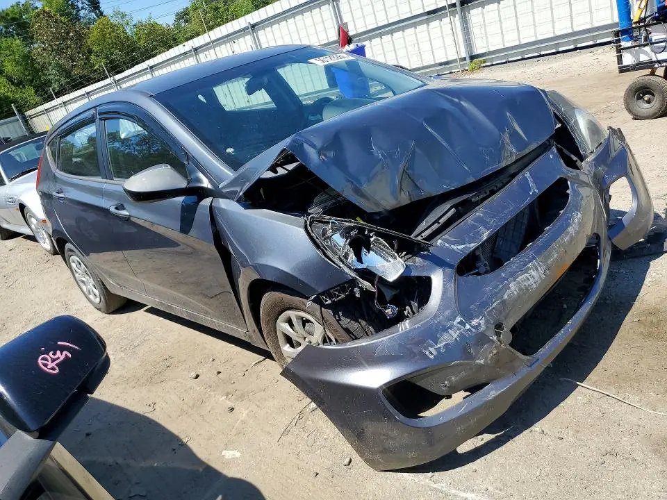 2013 HYUNDAI ACCENT GS  