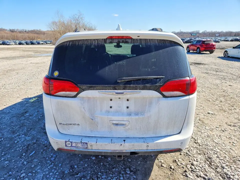 2017 CHRYSLER PACIFICA TOURING L  