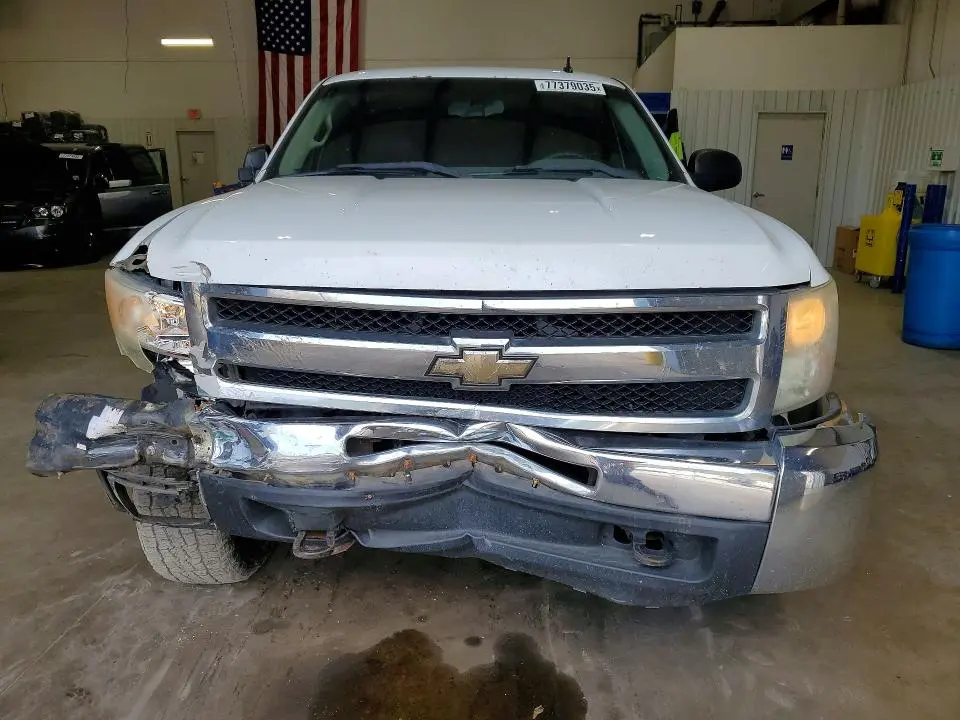 2011 CHEVROLET SILVERADO K1500 LS  