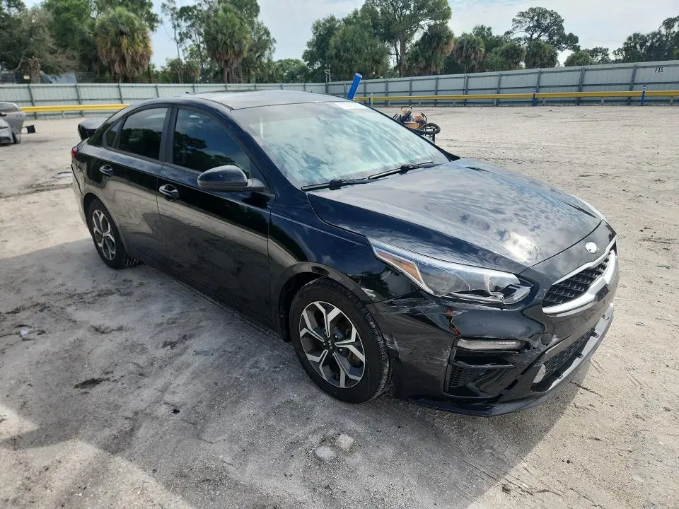 2019 KIA FORTE LXS  