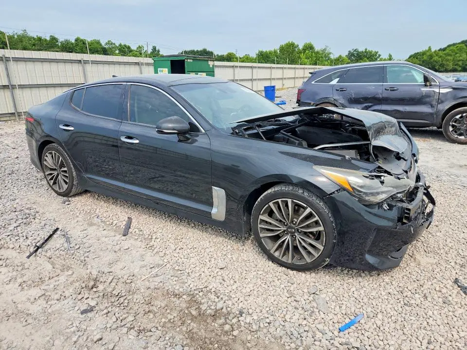 2018 KIA STINGER PREMIUM  