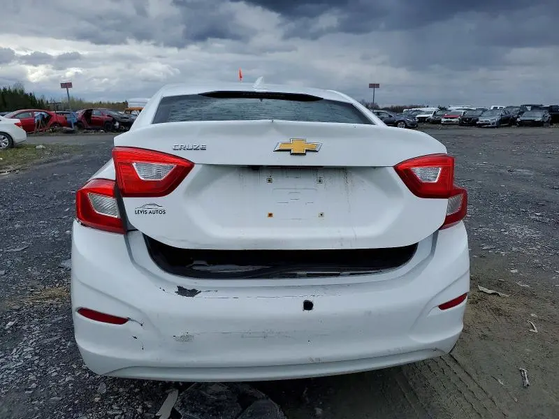 2016 CHEVROLET CRUZE LT  