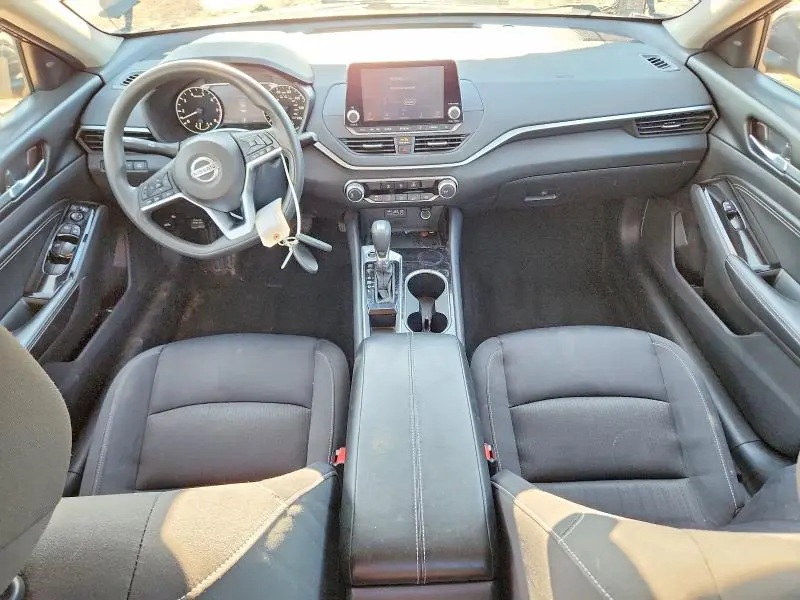 2021 NISSAN ALTIMA SV  