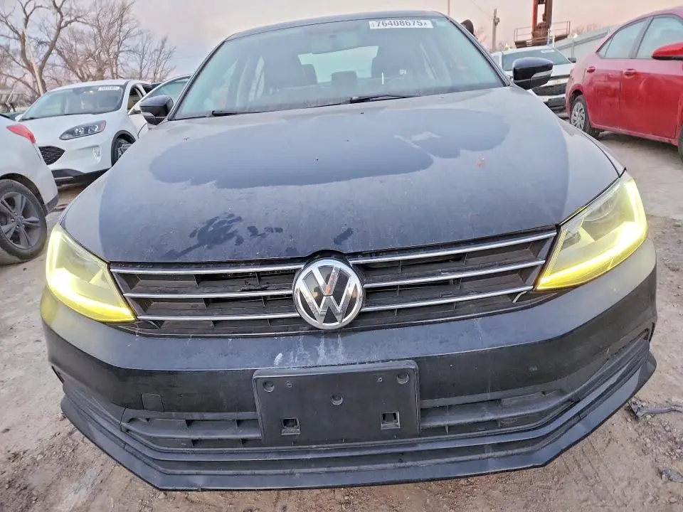 2017 VOLKSWAGEN JETTA SE  