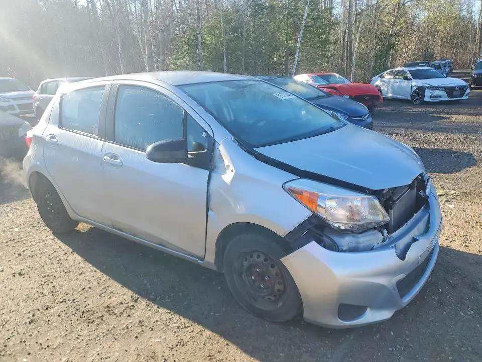 2014 TOYOTA YARIS 5-DOOR L  
