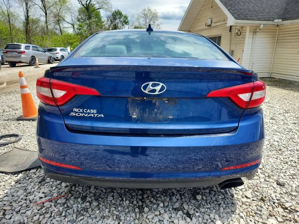 2016 HYUNDAI SONATA SE  