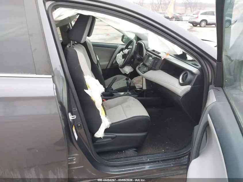 2017 TOYOTA RAV4 XLE