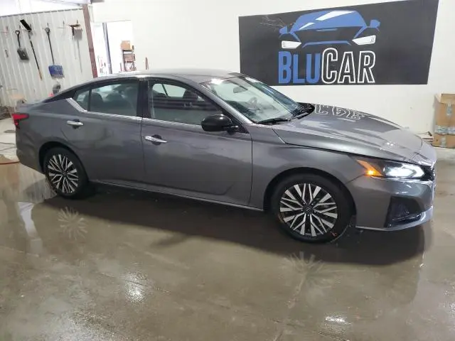 2024 NISSAN ALTIMA SV  