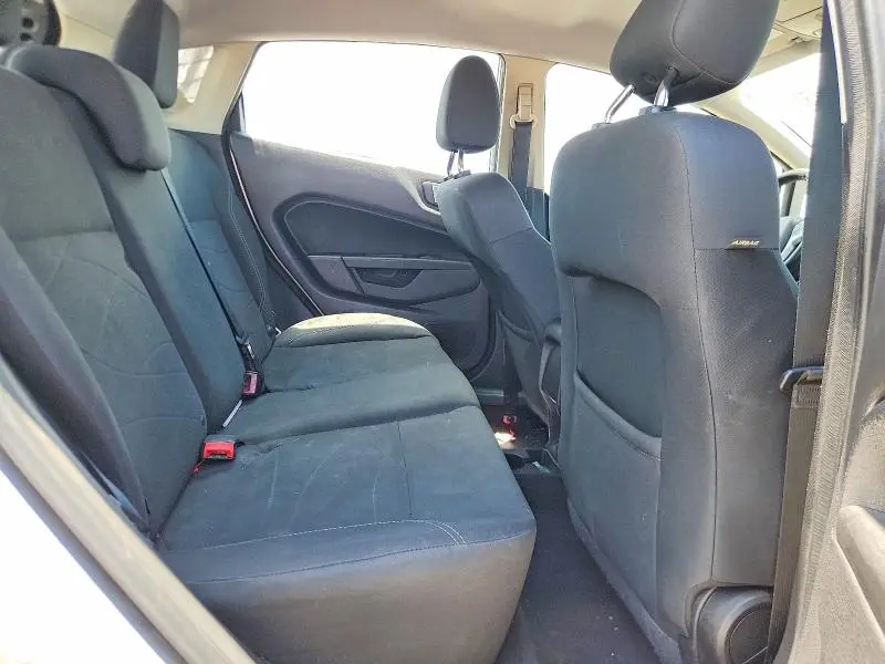 2016 FORD FIESTA SE  