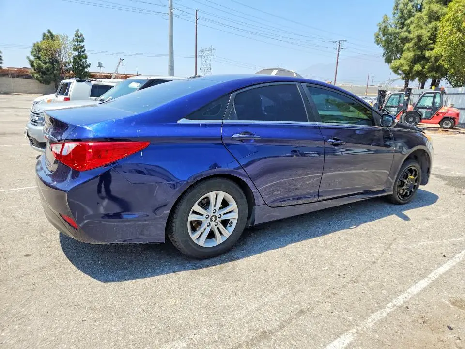 2014 HYUNDAI SONATA GLS  