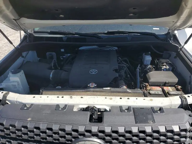 2019 TOYOTA TUNDRA SR5  