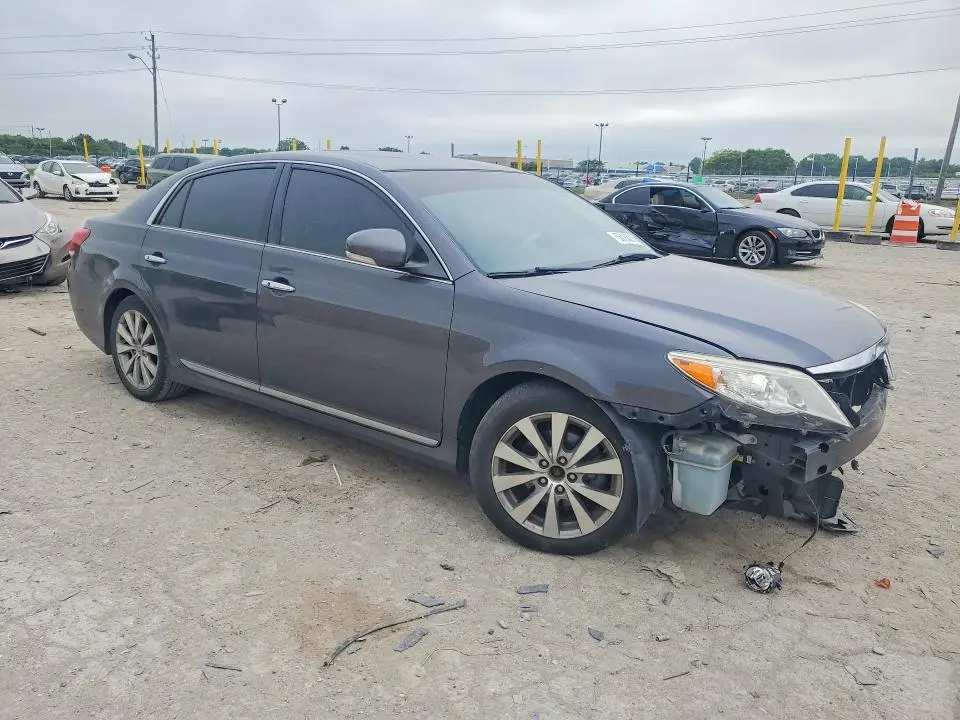 2011 TOYOTA AVALON LIMITED  