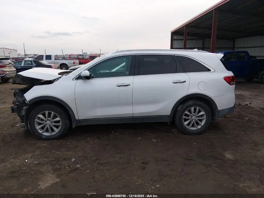 2017 KIA SORENTO 2.4L LX
