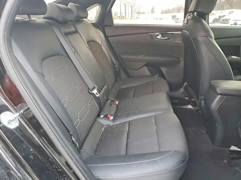 2022 KIA FORTE GT LINE  