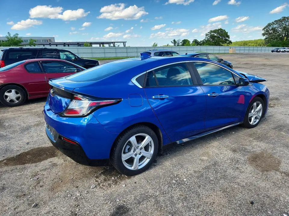 2017 CHEVROLET VOLT LT  