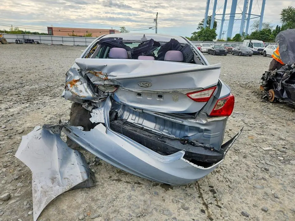 2013 HYUNDAI SONATA GLS  